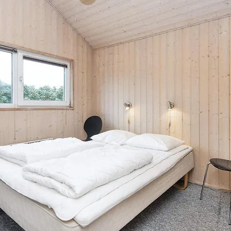 6 Person In Harboore-by Traum *